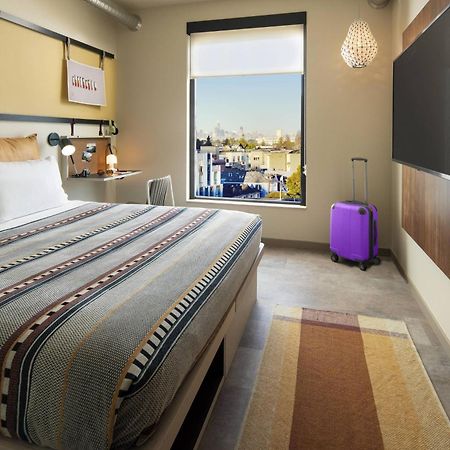 Moxy Oakland Uptown Hotel Exterior photo